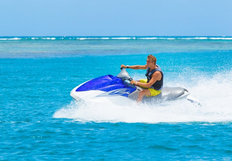 Water Activities You Can Not Miss In Cancun Epic Water Toys Cancun