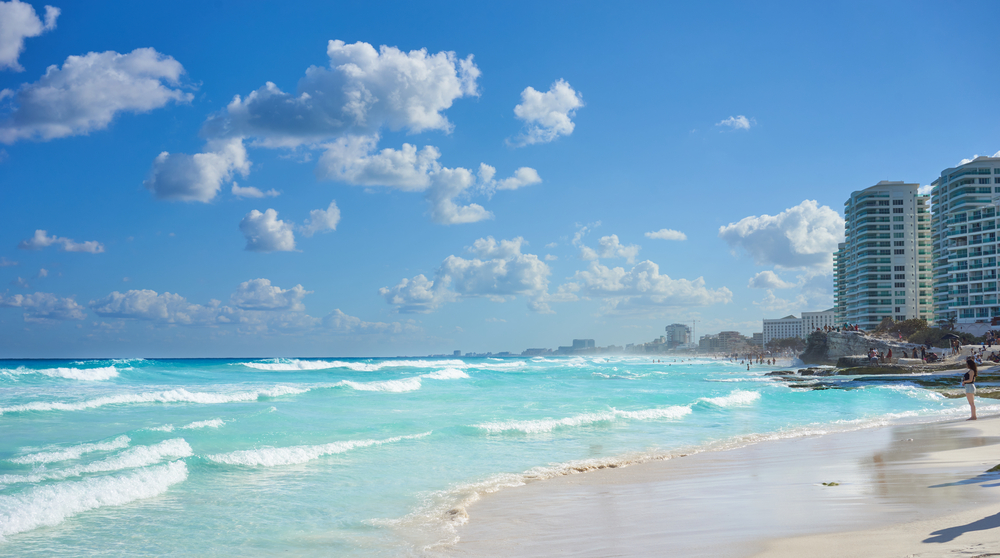 top three best beaches in cancun chac mool beach